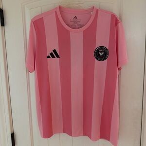 Pink Inter Miami Messi 10 soccer jersey 
Men's Size XL